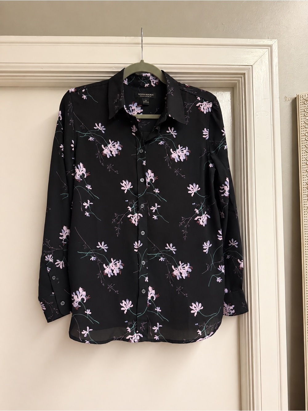 Banana Republic Black Floral Button-Up Blouse with Pink Flowers, Size S